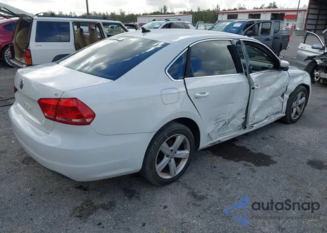 2013 Volkswagen Passat 2.5L Se from USA, damaged, VIN 1VWBP7A38DC110639